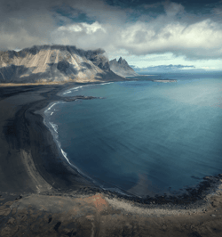 Like a bird in Iceland